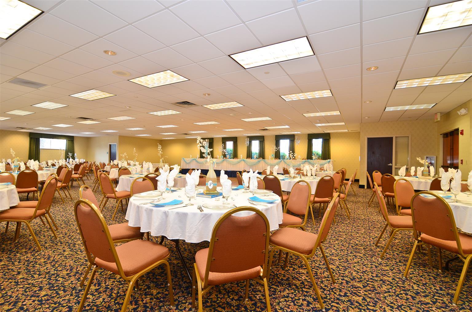 Hotel Wyndham Garden Kenosha Harborside Exterior foto