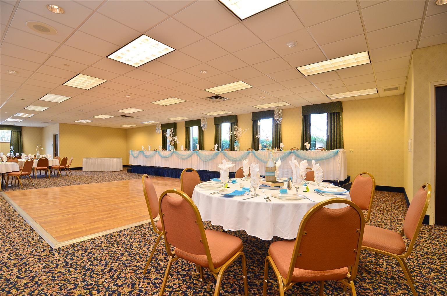 Hotel Wyndham Garden Kenosha Harborside Restaurante foto