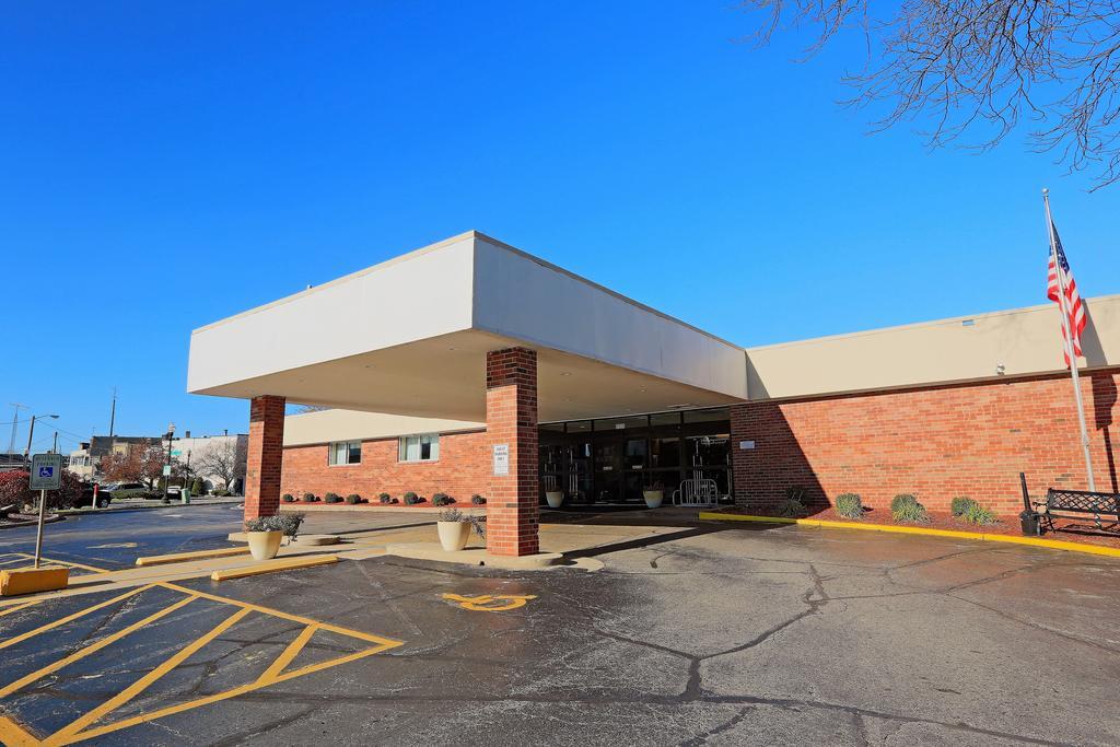 Hotel Wyndham Garden Kenosha Harborside Exterior foto