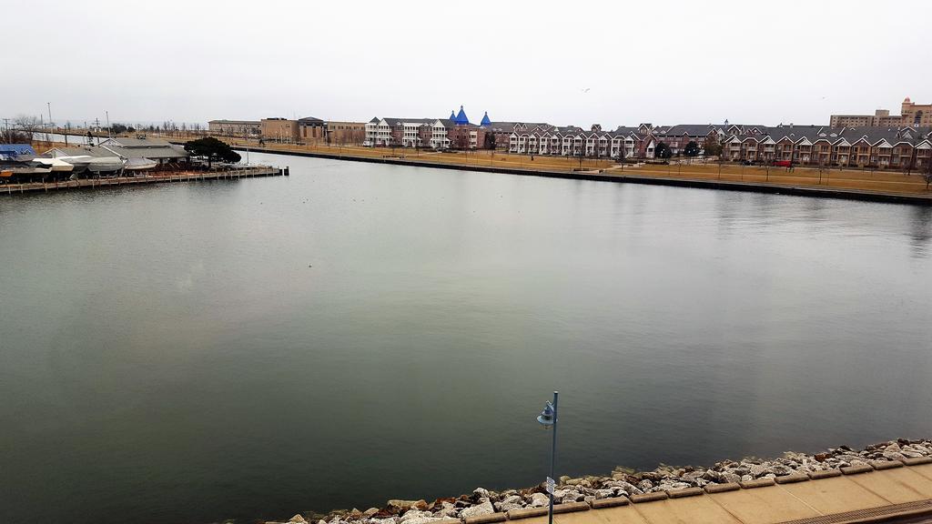 Hotel Wyndham Garden Kenosha Harborside Exterior foto