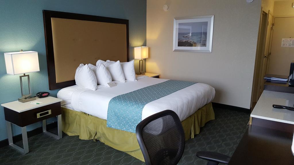 Hotel Wyndham Garden Kenosha Harborside Exterior foto