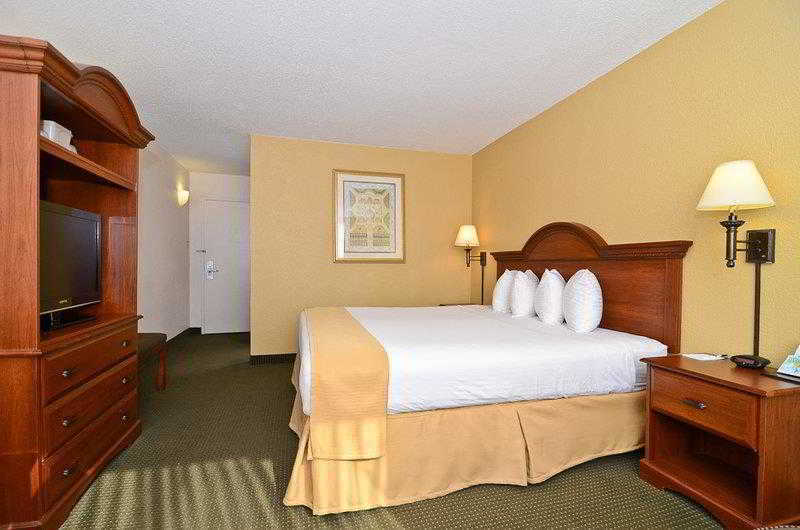 Hotel Wyndham Garden Kenosha Harborside Exterior foto